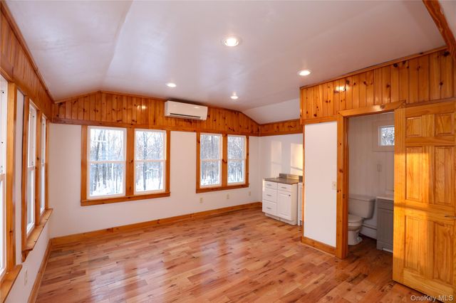 38 Roxanne Boulevard, Lloyd, NY 12528