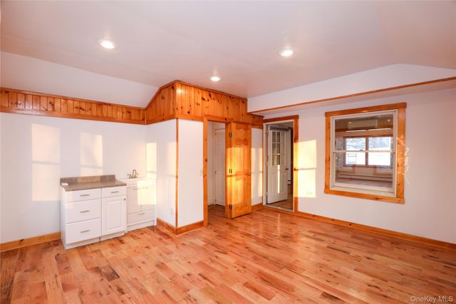 38 Roxanne Boulevard, Lloyd, NY 12528