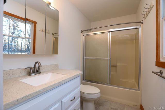 38 Roxanne Boulevard, Lloyd, NY 12528