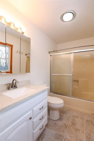 38 Roxanne Boulevard, Lloyd, NY 12528