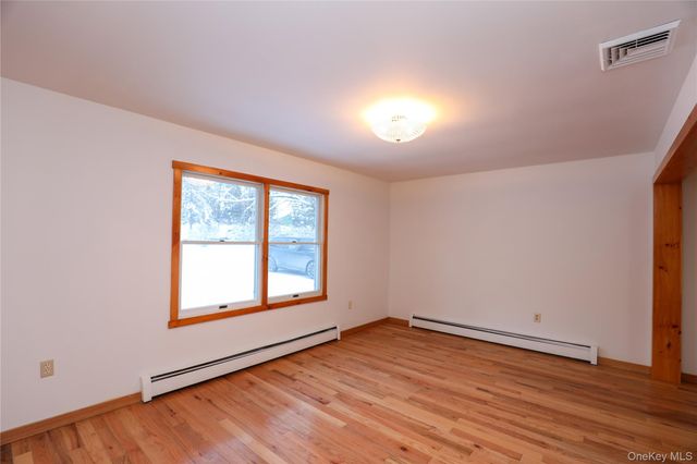 38 Roxanne Boulevard, Lloyd, NY 12528