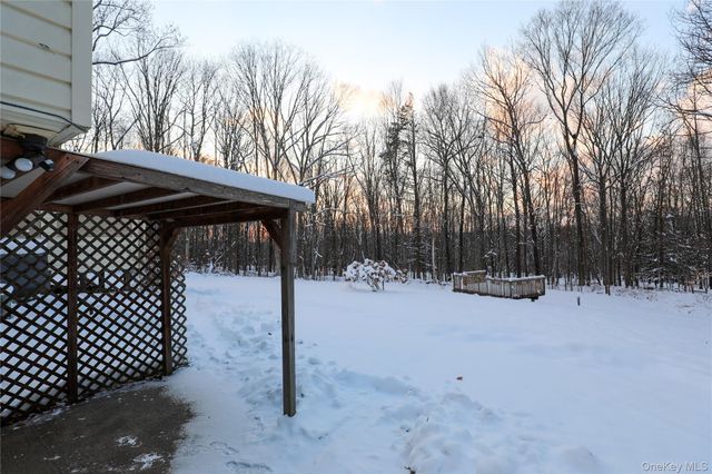 38 Roxanne Boulevard, Lloyd, NY 12528