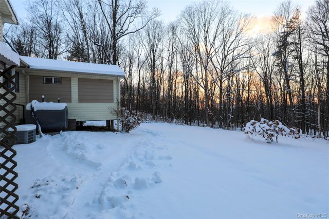 38 Roxanne Boulevard, Lloyd, NY 12528