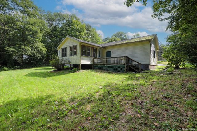 38 Roxanne Boulevard, Lloyd, NY 12528