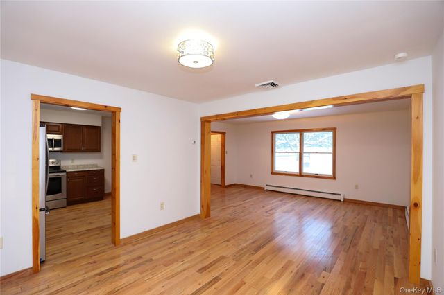 38 Roxanne Boulevard, Lloyd, NY 12528