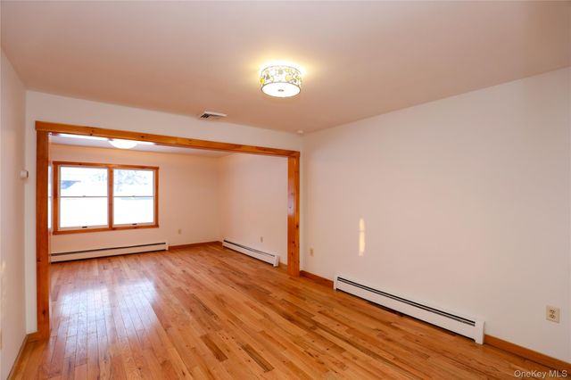 38 Roxanne Boulevard, Lloyd, NY 12528