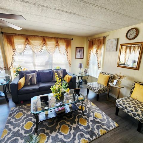 5 El Portal Lane, Port St. Lucie, Port St Lucie, FL 34952