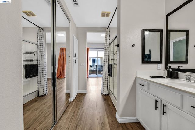 612 Artistic Pl, Hayward, CA 94541