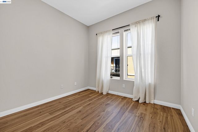 612 Artistic Pl, Hayward, CA 94541