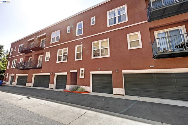 612 Artistic Pl, Hayward, CA 94541