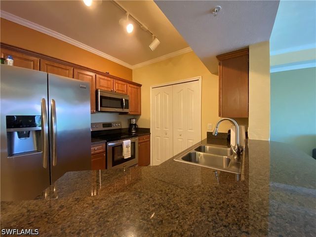 12970 Positano CIR 206, Naples, FL 34105