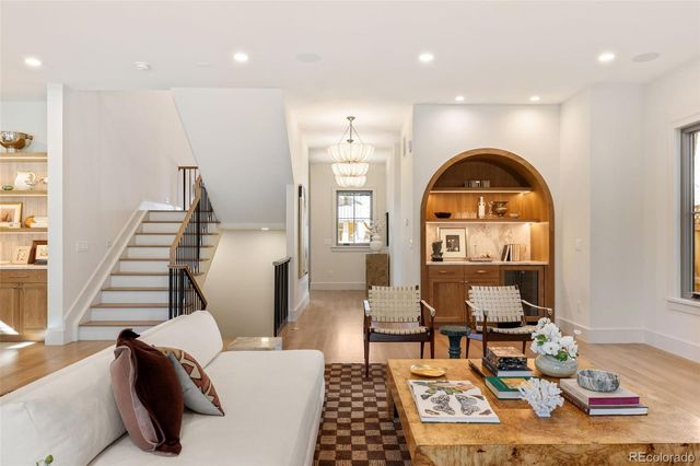 916 S High Street, Denver, CO 80209