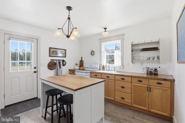 412 THREE BRIDGE RD, Newfield, NJ 08344