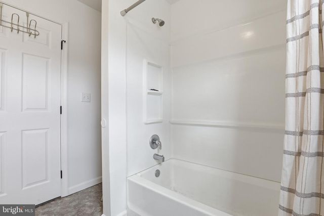 412 THREE BRIDGE RD, Newfield, NJ 08344