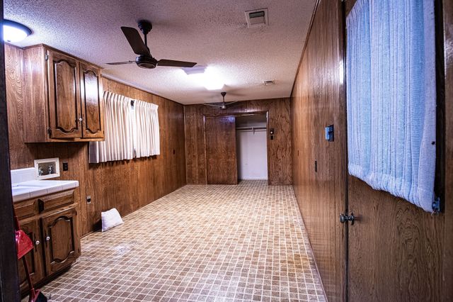 705 S 4th Street, Grandview, TX 76050