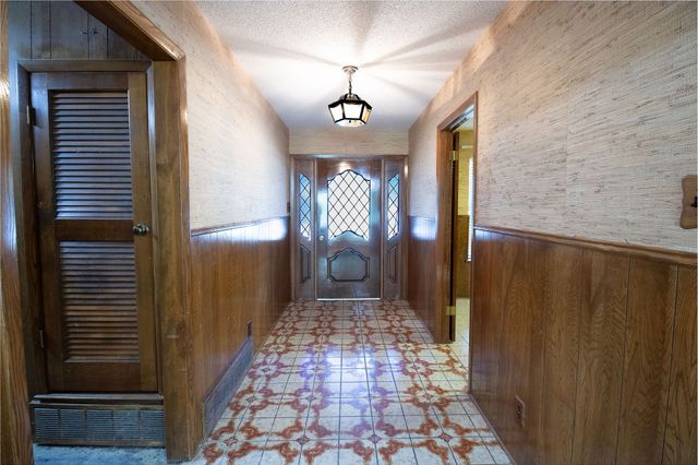 705 S 4th Street, Grandview, TX 76050