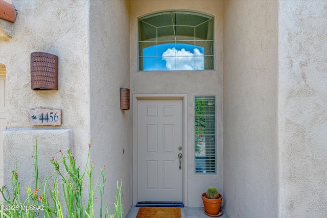 4456 N Saddle View Drive, Tucson, AZ 85750