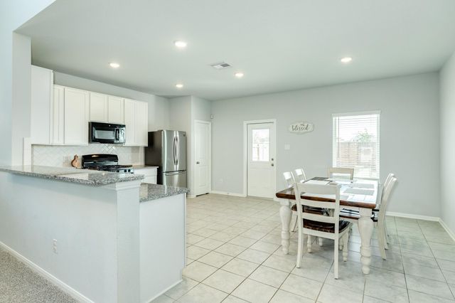 3640 Crosspointe Pass, Angleton, TX 77515