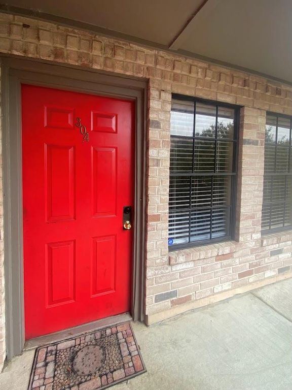 2216 San Gabriel ST 304, Austin, TX 78705