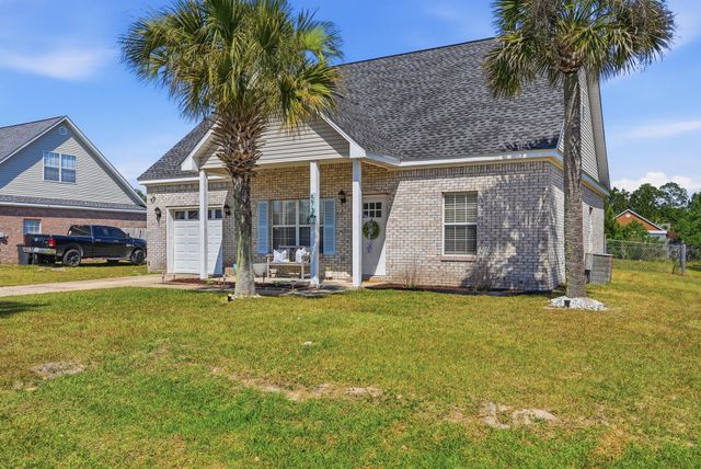 573 Tropical Way, Freeport, FL 32439