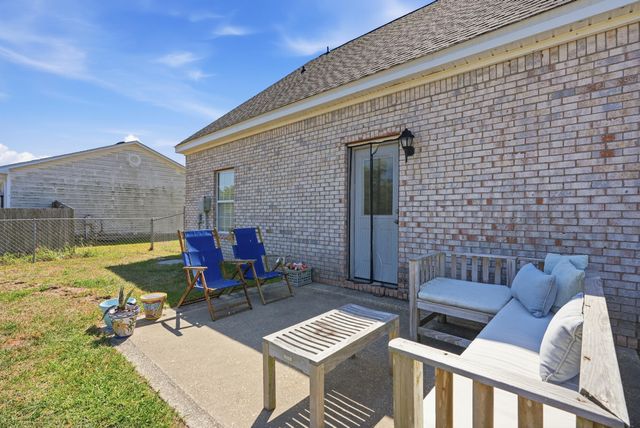 573 Tropical Way, Freeport, FL 32439