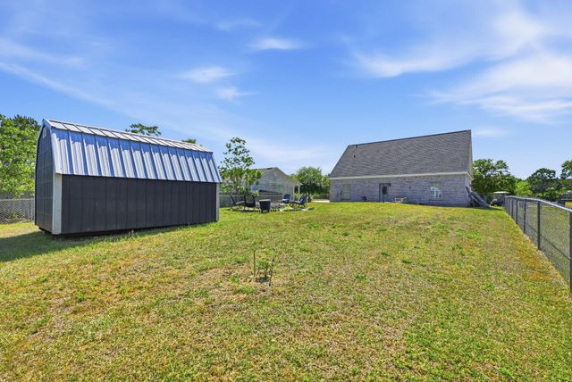 573 Tropical Way, Freeport, FL 32439