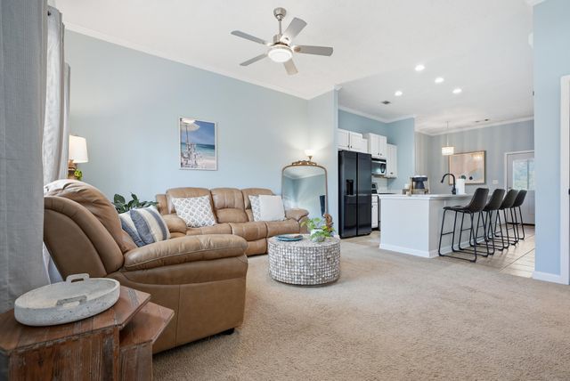 573 Tropical Way, Freeport, FL 32439