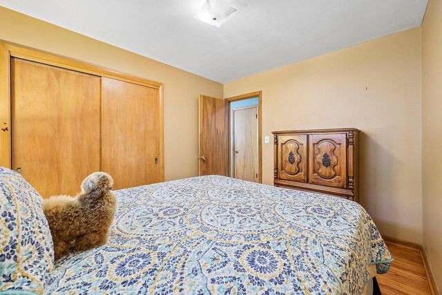 1021 Westowne AVENUE, Waukesha, WI 53188