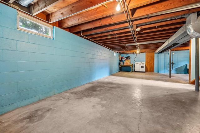 1021 Westowne AVENUE, Waukesha, WI 53188
