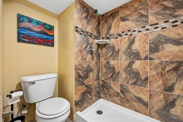 1021 Westowne AVENUE, Waukesha, WI 53188