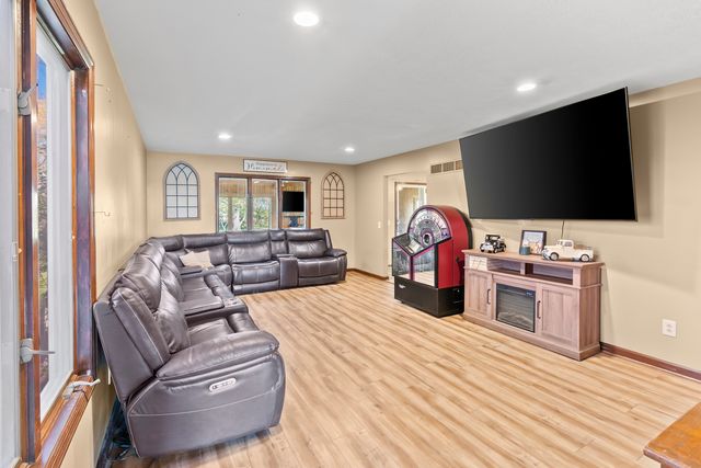 5180 E Mcardle Road, Coal City, IL 60416