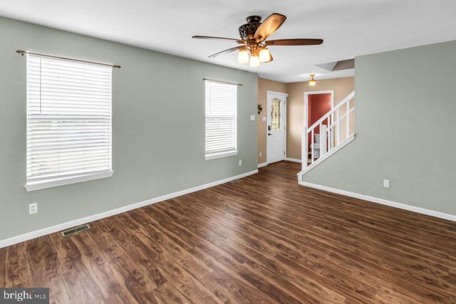 301 PLATINUM CT, Glassboro, NJ 08028
