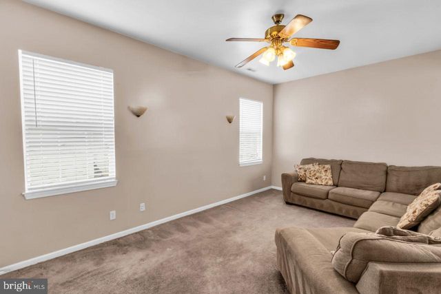 301 PLATINUM CT, Glassboro, NJ 08028