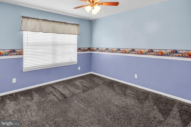 301 PLATINUM CT, Glassboro, NJ 08028