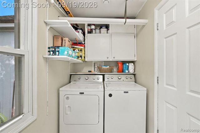 5250 Van Winkle Street, Brighton, MI 48116