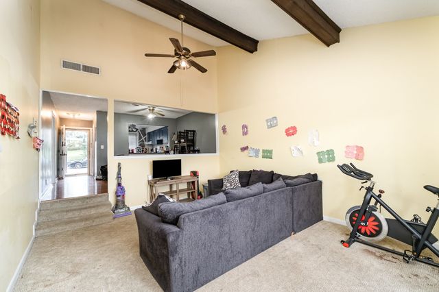 1053 Heritage Dr, Madison, TN 37115