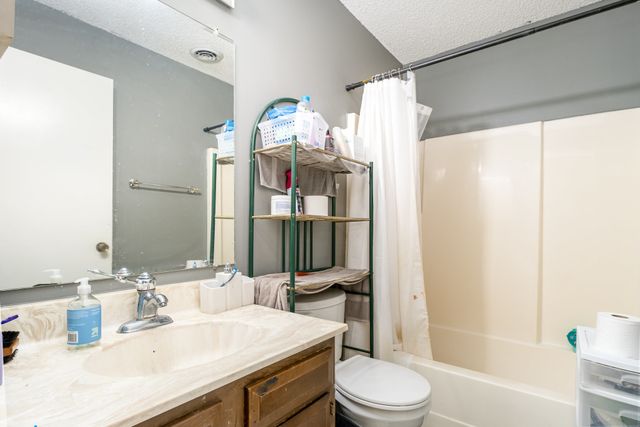 1053 Heritage Dr, Madison, TN 37115