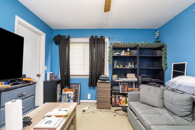 1053 Heritage Dr, Madison, TN 37115