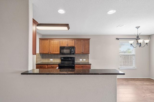 315 Lidell ST, Hutto, TX 78634