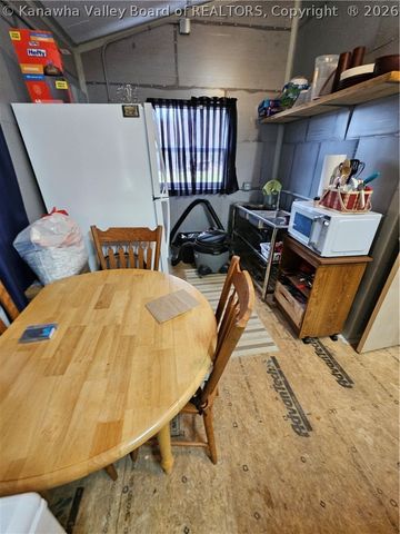 25 Veranda Lane, Elkview, WV 25071