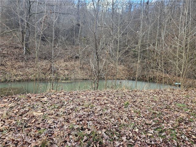 25 Veranda Lane, Elkview, WV 25071