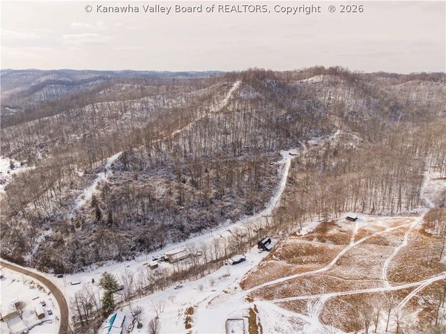 25 Veranda Lane, Elkview, WV 25071