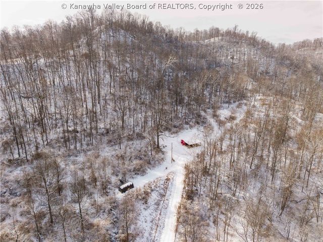 25 Veranda Lane, Elkview, WV 25071