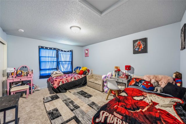 707 & 715 E Mckinley Avenue, Des Moines, IA 50315