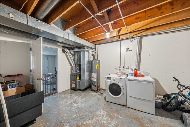 707 & 715 E Mckinley Avenue, Des Moines, IA 50315