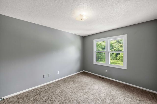 707 & 715 E Mckinley Avenue, Des Moines, IA 50315