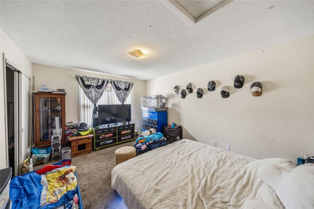 707 & 715 E Mckinley Avenue, Des Moines, IA 50315
