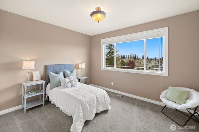3010 219th Avenue E, Lake Tapps, WA 98391