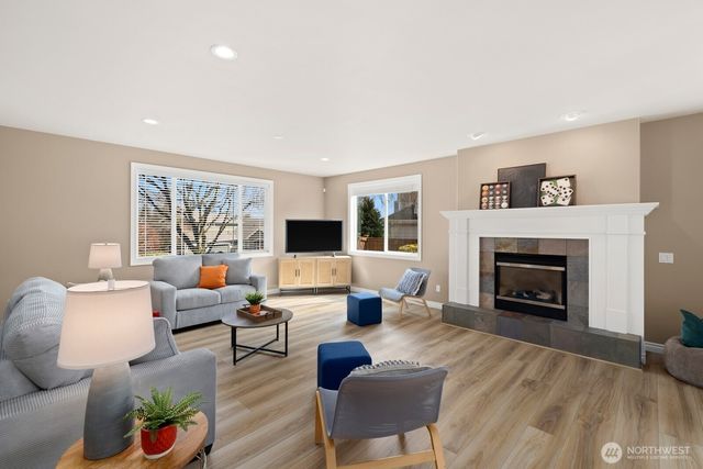 3010 219th Avenue E, Lake Tapps, WA 98391