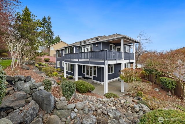 3010 219th Avenue E, Lake Tapps, WA 98391